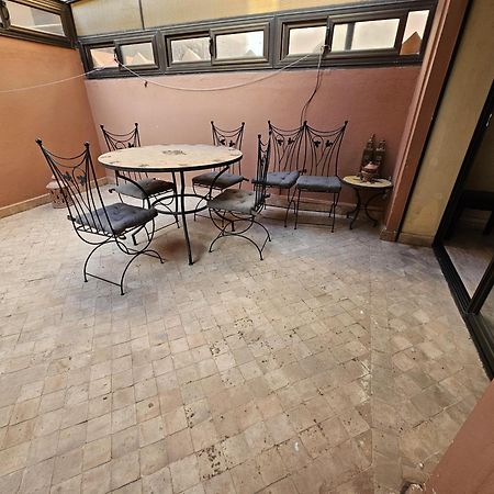 Appartement Douillet Au Centre Gueliz マラケシュ エクステリア 写真