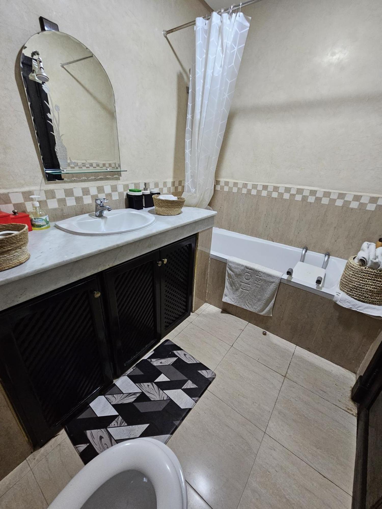 Appartement Douillet Au Centre Gueliz マラケシュ エクステリア 写真