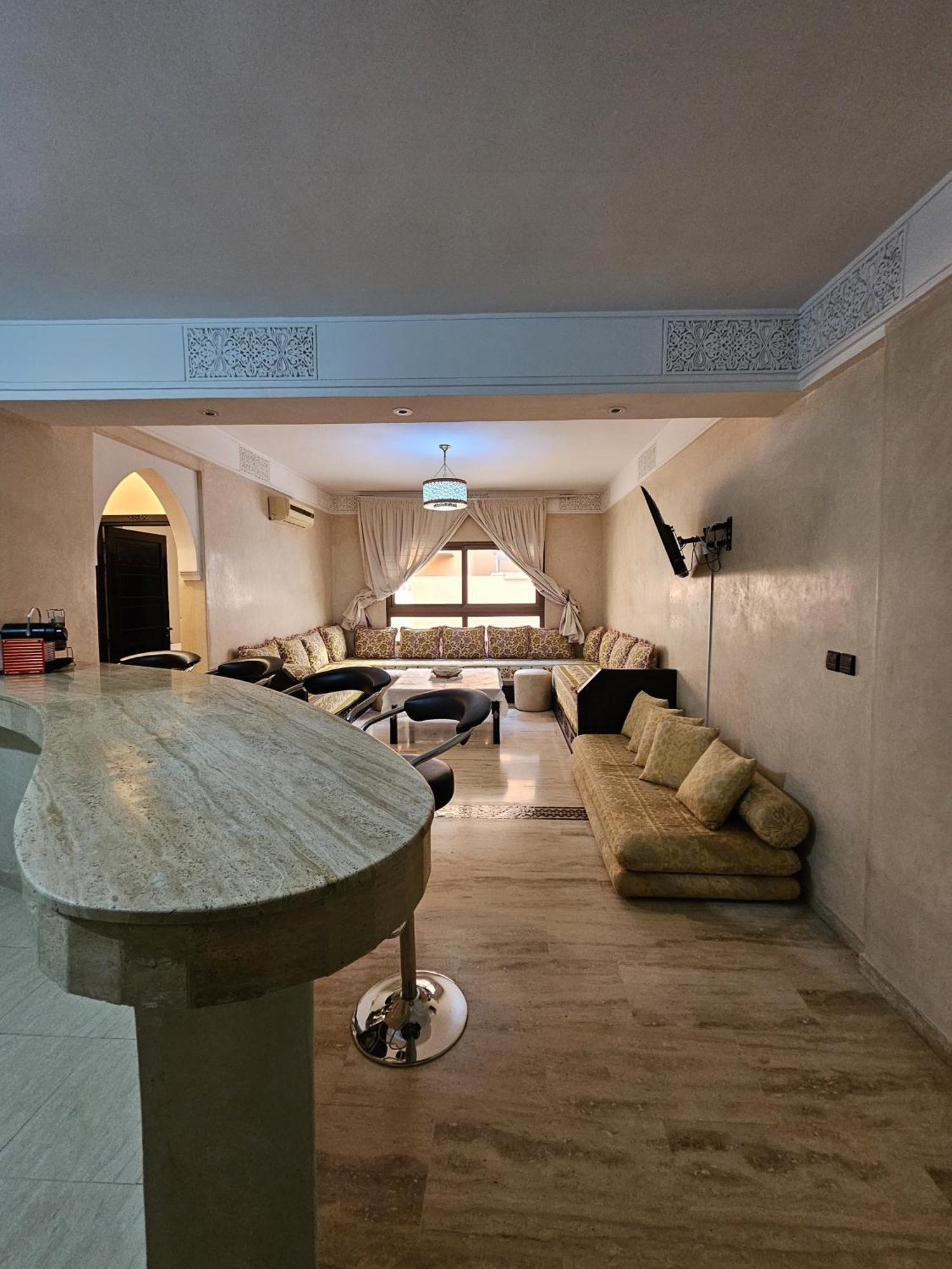 Appartement Douillet Au Centre Gueliz マラケシュ エクステリア 写真