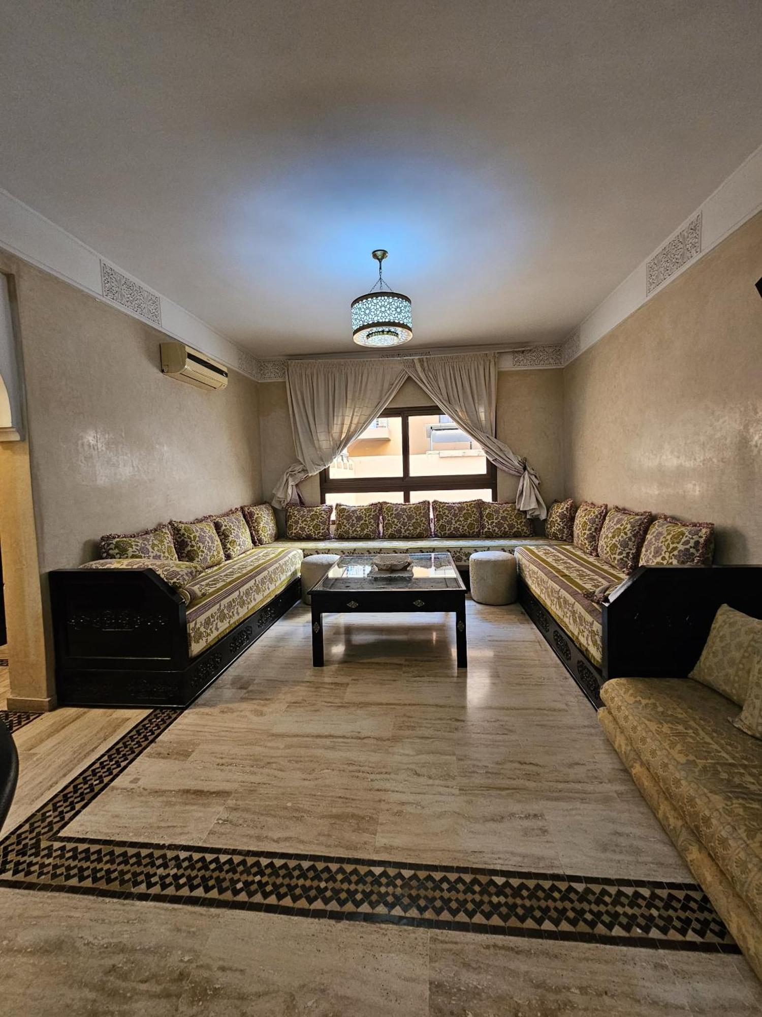 Appartement Douillet Au Centre Gueliz マラケシュ エクステリア 写真